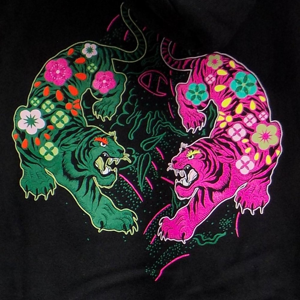Champion Lunar New Year Collection Black Hoodie Neon Tiger Graphic Size M NWT - Picture 8 of 16